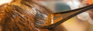 Comment appliquer le henné naturel sur les cheveux ?