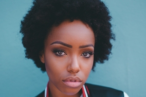 9 Conseils d’experts pour l’entretien des cheveux afro