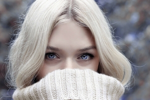 Cheveux gris ou blancs, vos cheveux ont besoin d'un bon shampoing