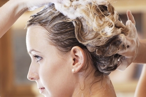 Shampooing cuir chevelu Lausanne